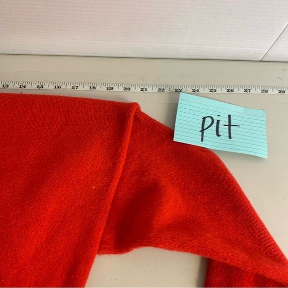 Vintage Hudson Bay Red Lambswool Angora Blend Cowl Neck Sweater Size S/P - Picture 5 of 10